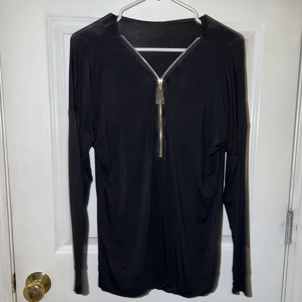 Women’s long sleeve black blouse with zipper size M